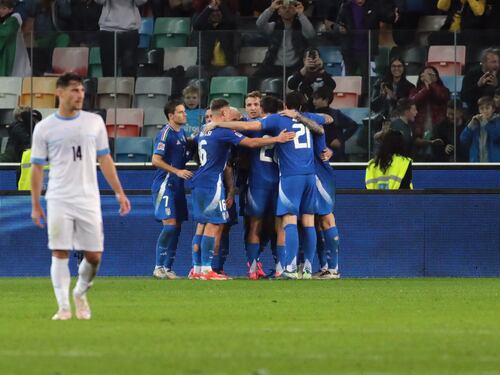 L'Italia vince 4-1: vicine le final eight di Nations League. Fischi all'inno israeliano