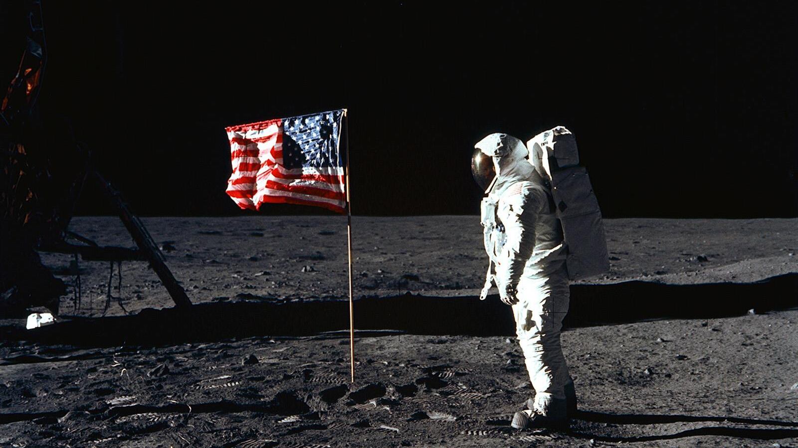"L'impronta di Armstrong sulla Luna diventi patrimonio dell'Umanità"