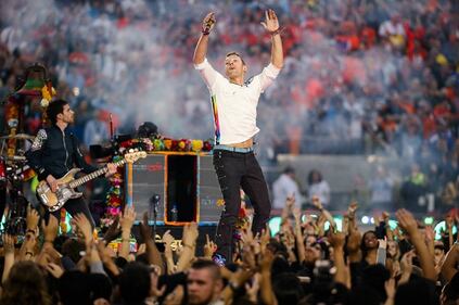 Coldplay headliner al Glastonbury 2016 11
