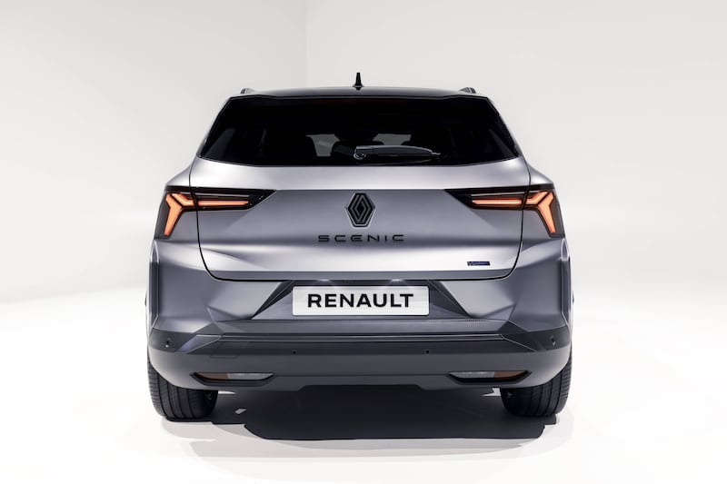Renault Scenic E-Tech Electric, guarda tutte le foto 7