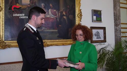 Turista ruba una mattonella dalla Reggia di Caserta: l'intervento dei carabinieri 4