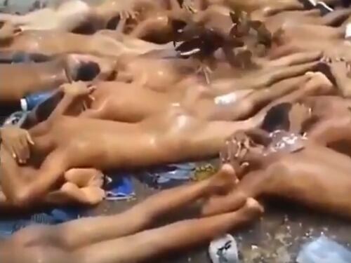 Venezuela, il video choc dei prigionieri di Maduro: nudi e torturati