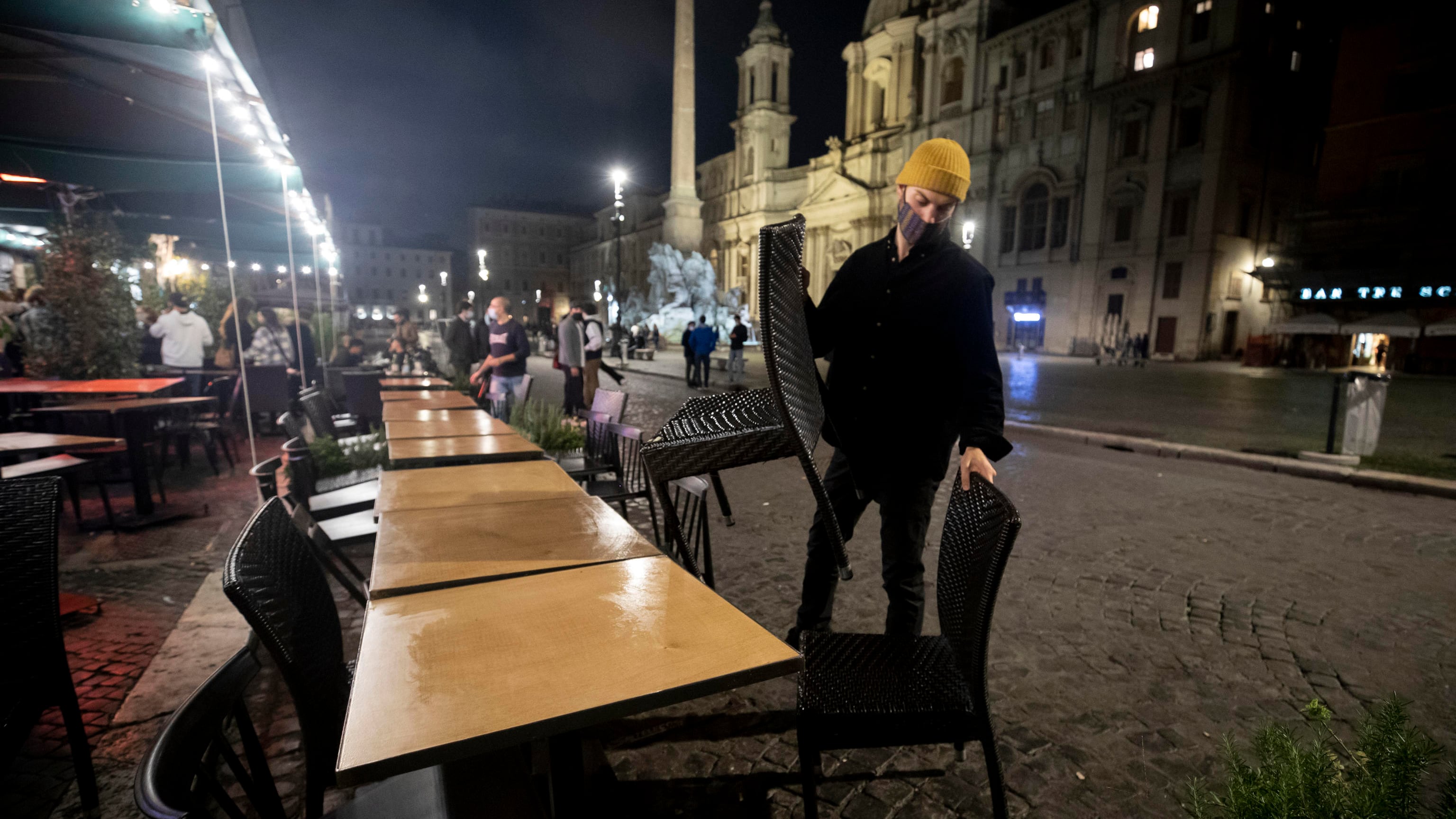 Le mancette non bastano: l'Italia #libera ha bisogno di lavorare