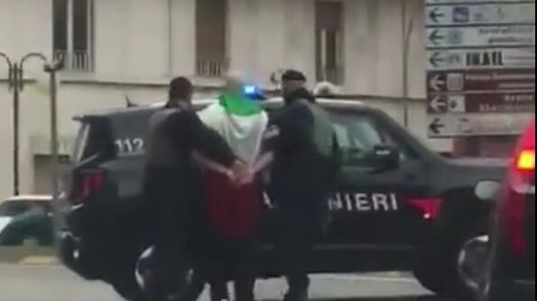 Macerata, a Perugia il cartello choc: "Questo è solo l'inizio"