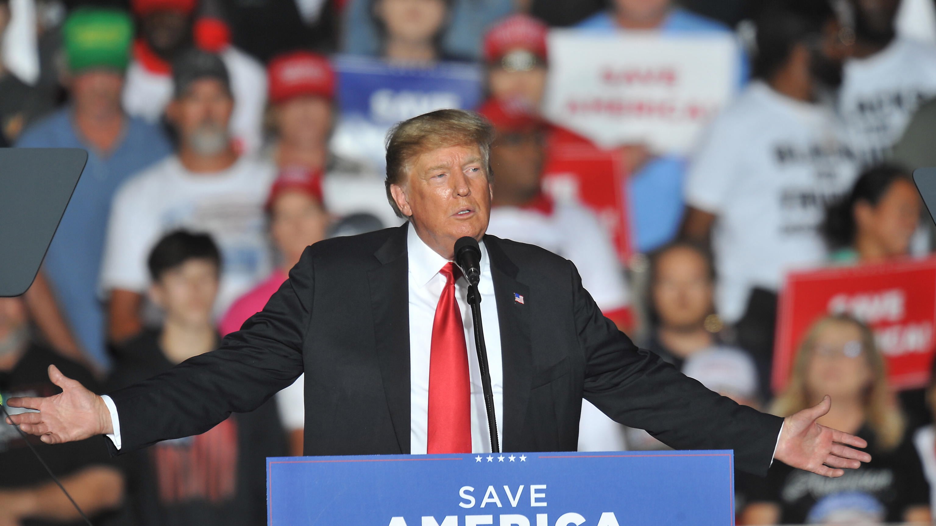 Trump e l'inchiesta che può frenare il rilancio: "Prove di frodi commesse da lui e dai figli"