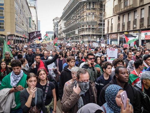 La sinistra antisemita che Sala non vede