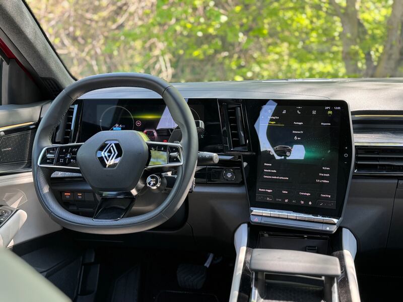 Renault Espace E-Tech 2024: guarda la gallery del nuovo suv ibrido super spazioso 14