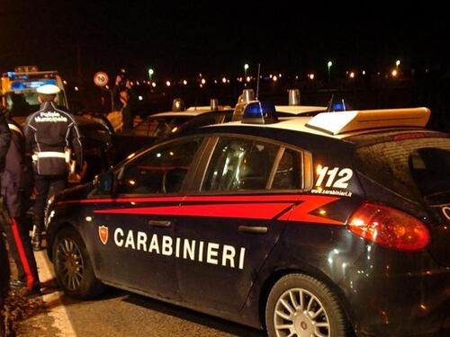 Evaso e ricercato, magrebino si oppone ad arresto, ferito carabiniere