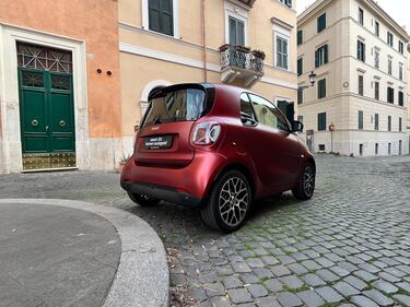 Smart EQ fortwo racingred, 250 esemplari unici: guarda le foto 3