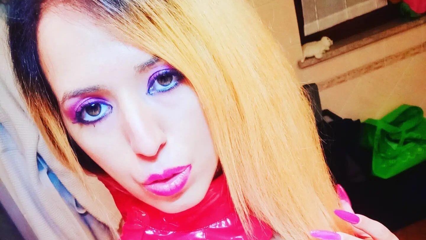 L'ex "candidata hot" di Calenda in corsa come sindaco sui monti di Como