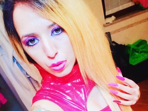 L'ex "candidata hot" di Calenda in corsa come sindaco sui monti di Como