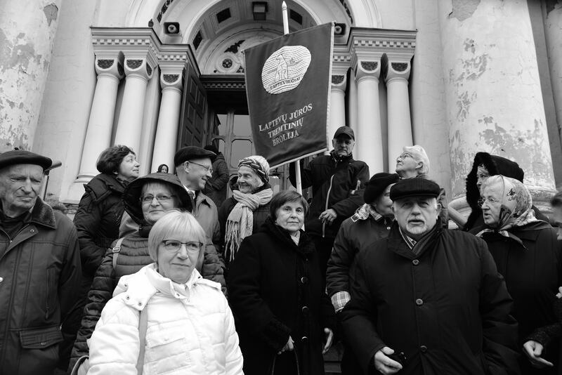Ogni anno, alla fine di ottobre, l’associazione Lapteviečiai “coloro che furono deportati nel Mar di Laptev”, di cui Jonas Markauskas è presidente, organizza a Kaunas una messa commemorativa.
