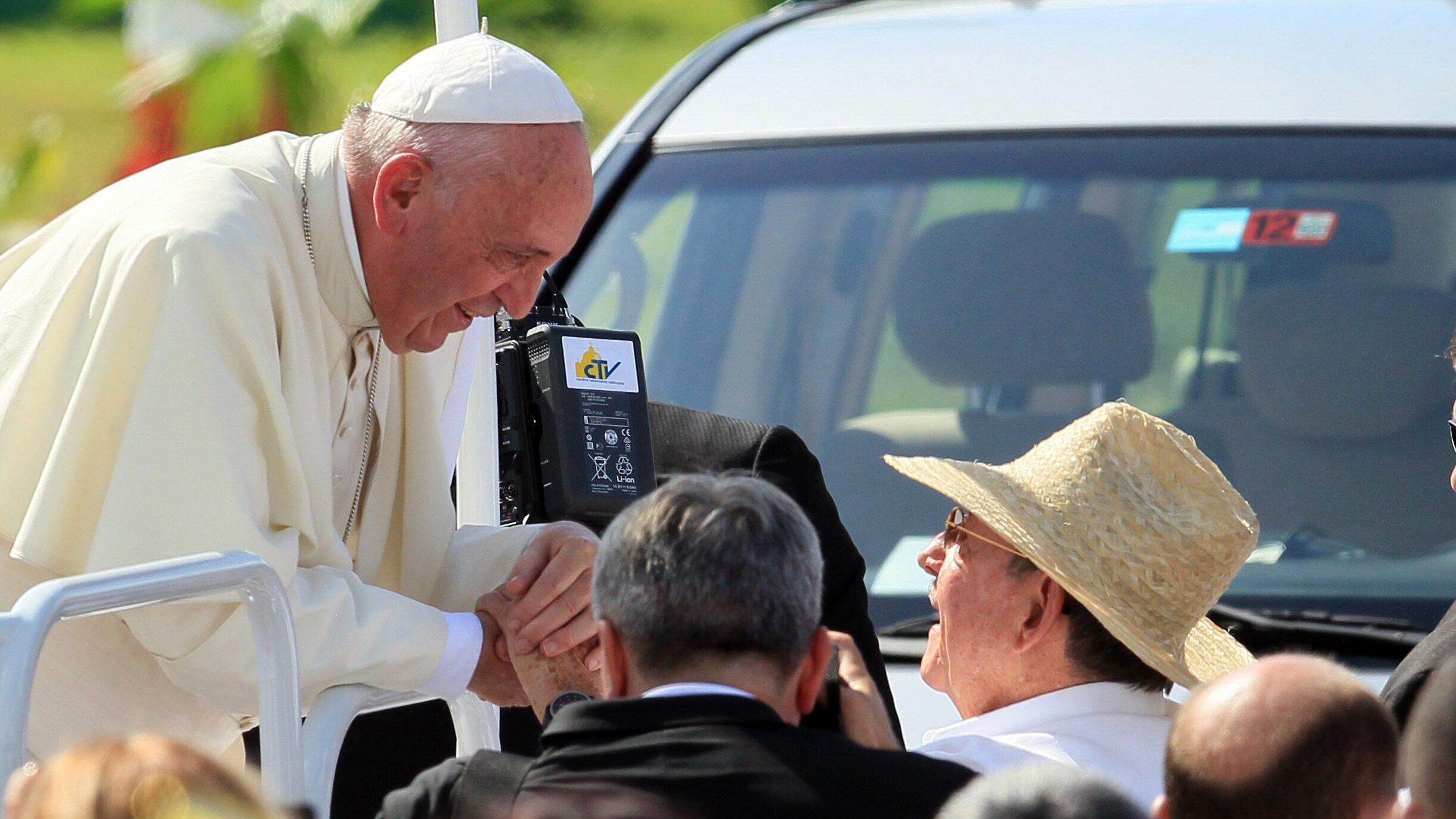 Il Papa a Cuba: "Non si abusa dei propri concittadini"