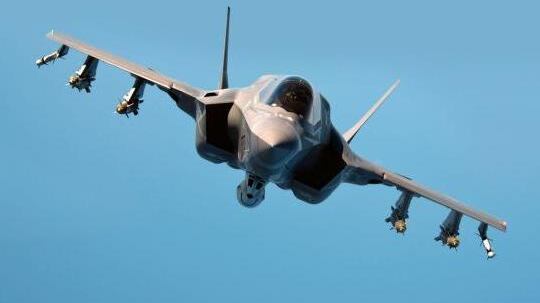 L'azienda americana: "F-35 sconfitto? Menzogne, ecco la verità"