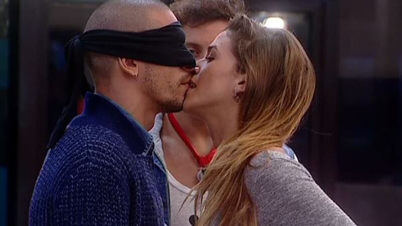 GF14: concorrenti a nudo col body imprinting 5
