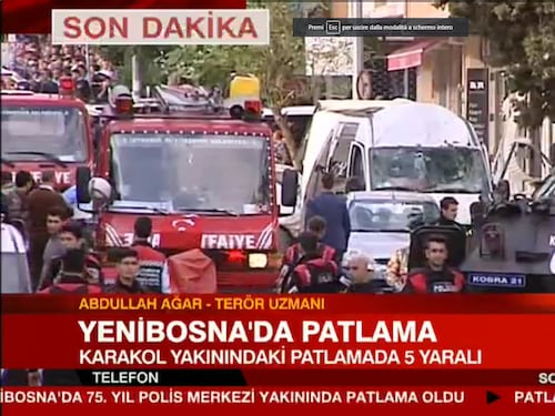 Bomba vicino al commissariato causa dieci feriti a Istanbul