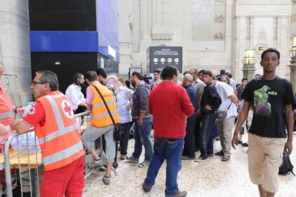 Il presidio sanitario ​in stazione a Milano 16