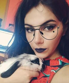 Valentina Nappi, accappatoio malizioso 11