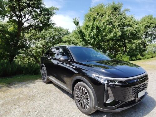 Ecco Omoda 9 Super Hybrid, l’ammiraglia premium del marchio cinese