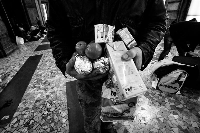 Clochard all'ombra del Duomo 1