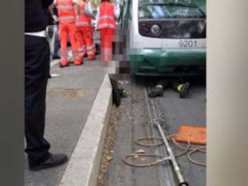 Roma, tram investe un uomo e una donna: gravi entrambi