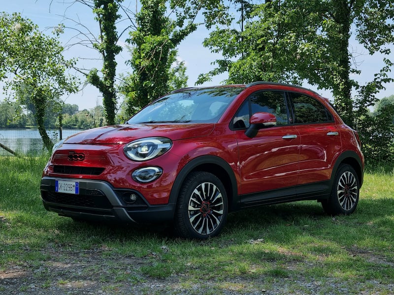 Fiat 500X Red Hybrid, guarda la gallery 16