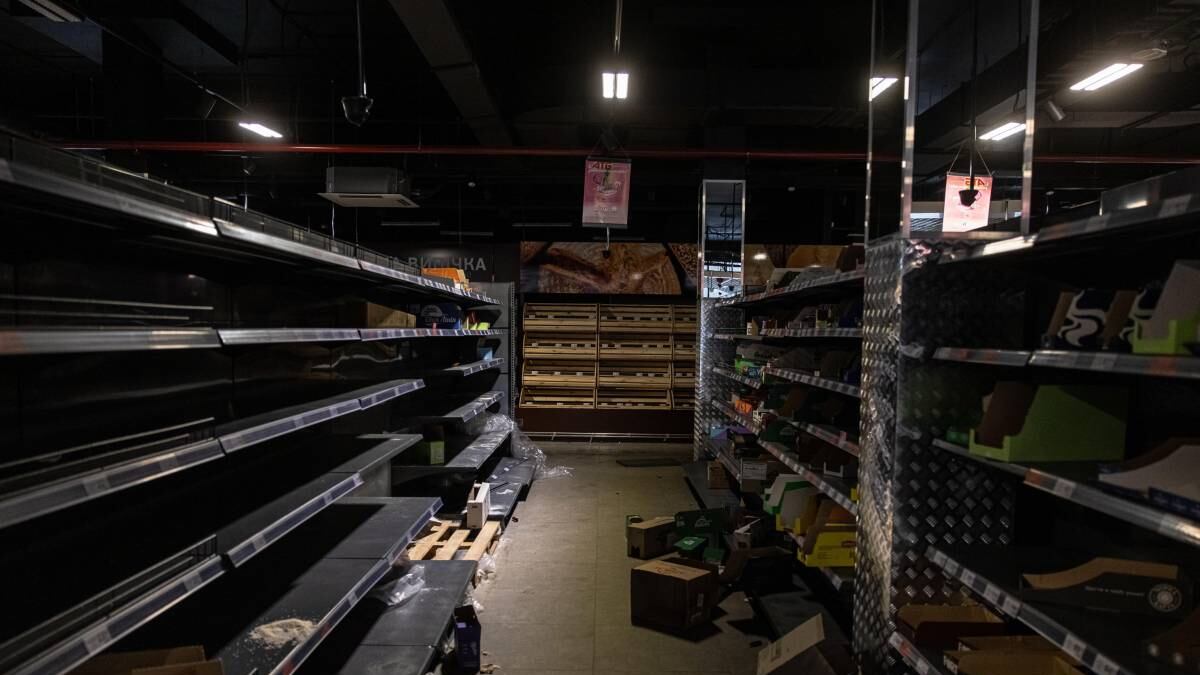 L'orrore sulla bimba al supermercato: "Mamma, il vigilante mi ha toccata"