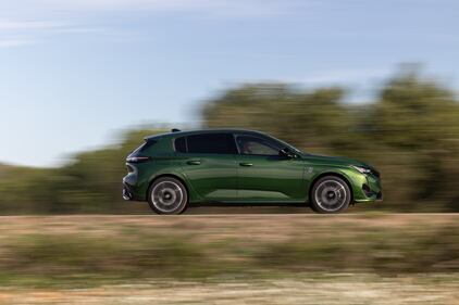 Peugeot e-308, guarda la gallery 7