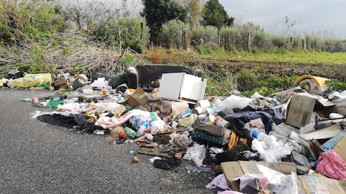 Nella Terra dei fuochi, tra le discariche a cielo aperto mai sparite 2