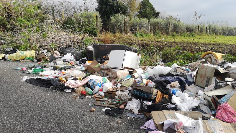 Nella Terra dei fuochi, tra le discariche a cielo aperto mai sparite 2