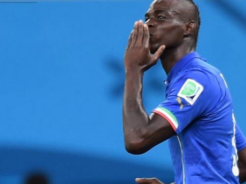 Balo ci dà un taglio. Cerca di cambiare per essere fenomeno