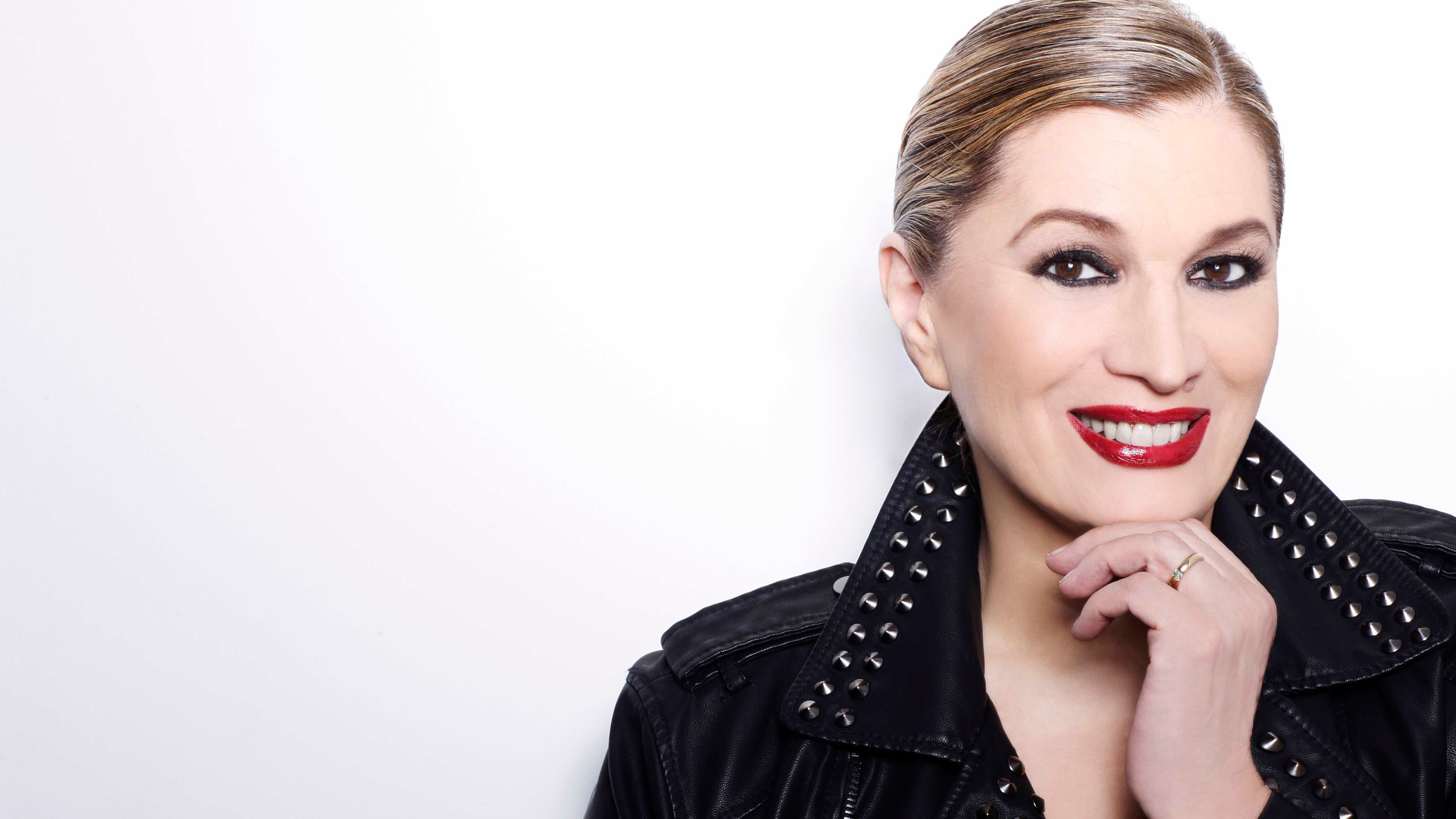 "Io, giudice a Il Cantante Mascherato". Iva Zanicchi pronta a tornare in tv