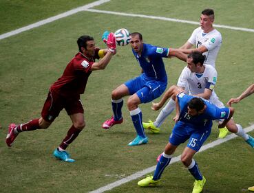 Italia-Uruguay: primo tempo 4