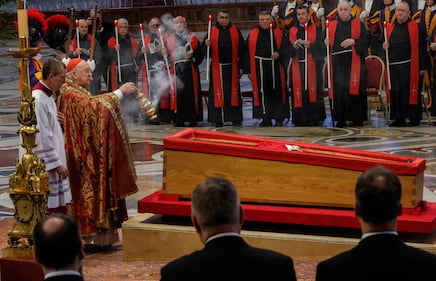 La traslazione della Bara di Papa Francesco nella Basilica di San Pietro 7