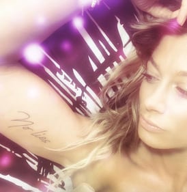 Maddalena Corvaglia sexy in bikini a fascia 11