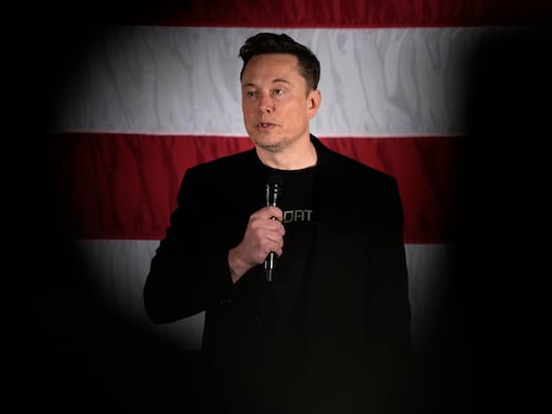 Telefonata Meloni-Musk. E lui risponde a Mattarella: “Continuerò a dire la mia”