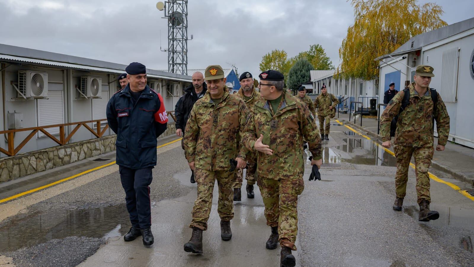 Il Comandante del COVI in visita ai militari italiani in Kosovo