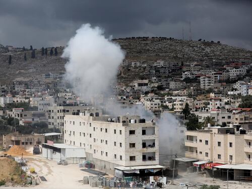 Raid israeliano su Jenin: 5 palestinesi morti e 60 feriti. L'Ue: "Stop agli insediamenti"