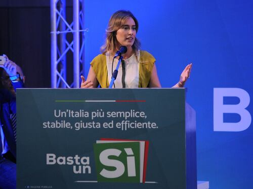 Nuove contestazioni per la Boschi