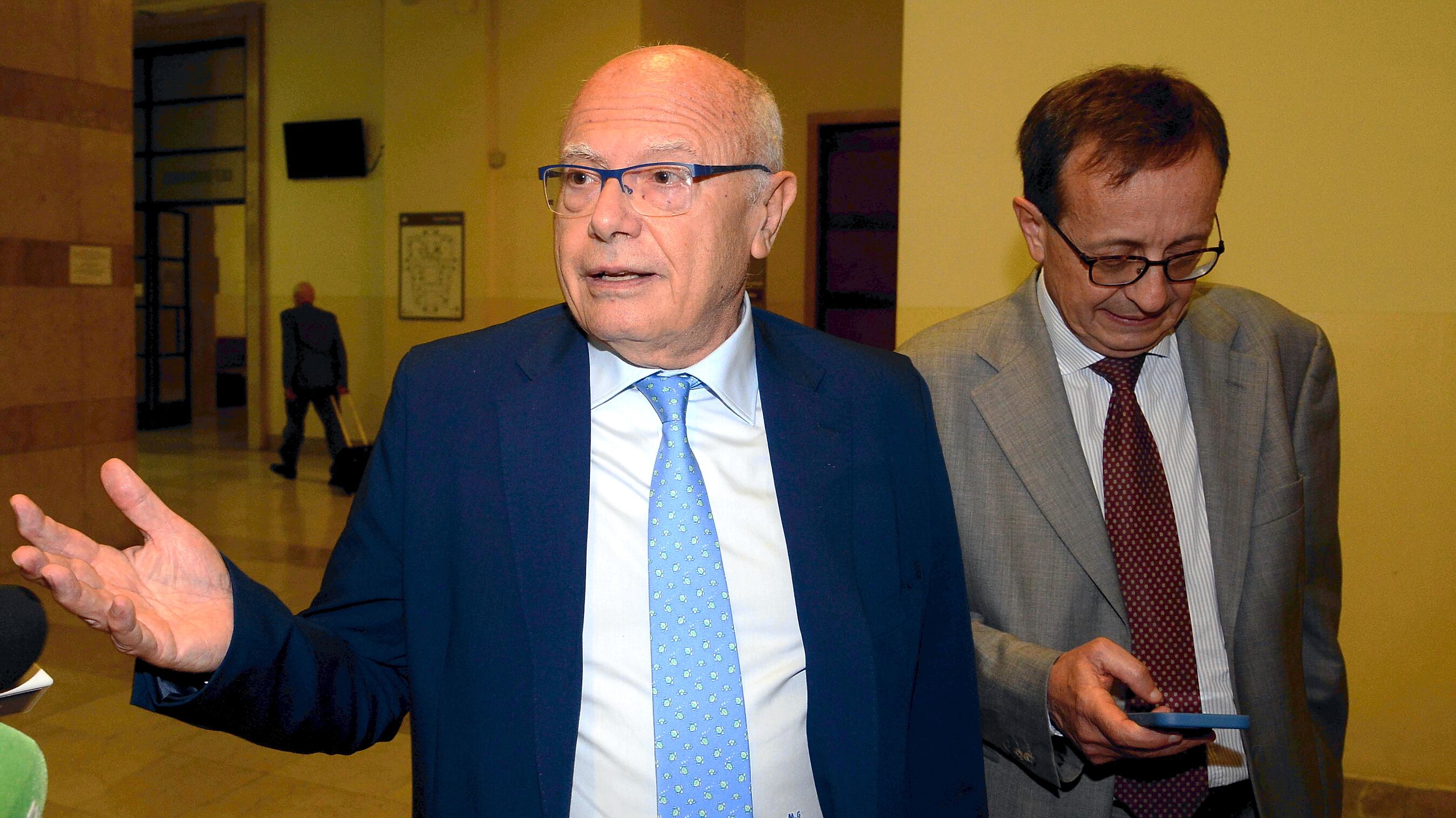 Concorsi pilotati in università, Massimo Galli condannato per falso ideologico