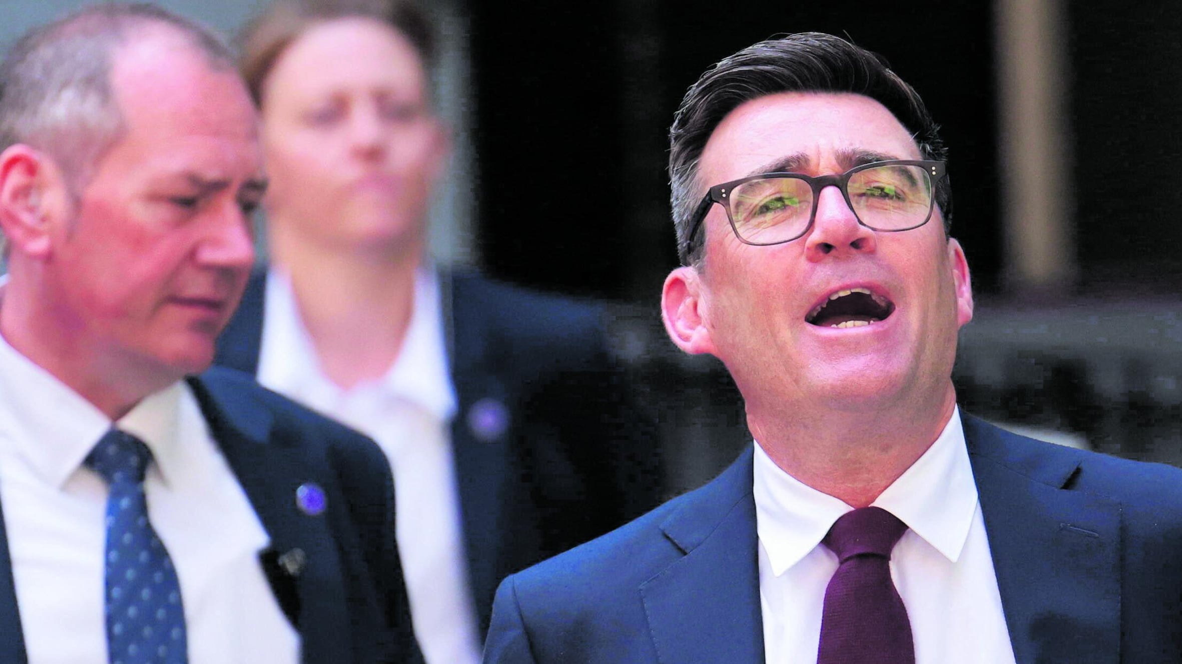 Trivelle in mare, Burnham fa Trump. Il neo-premier manda il Labour in tilt