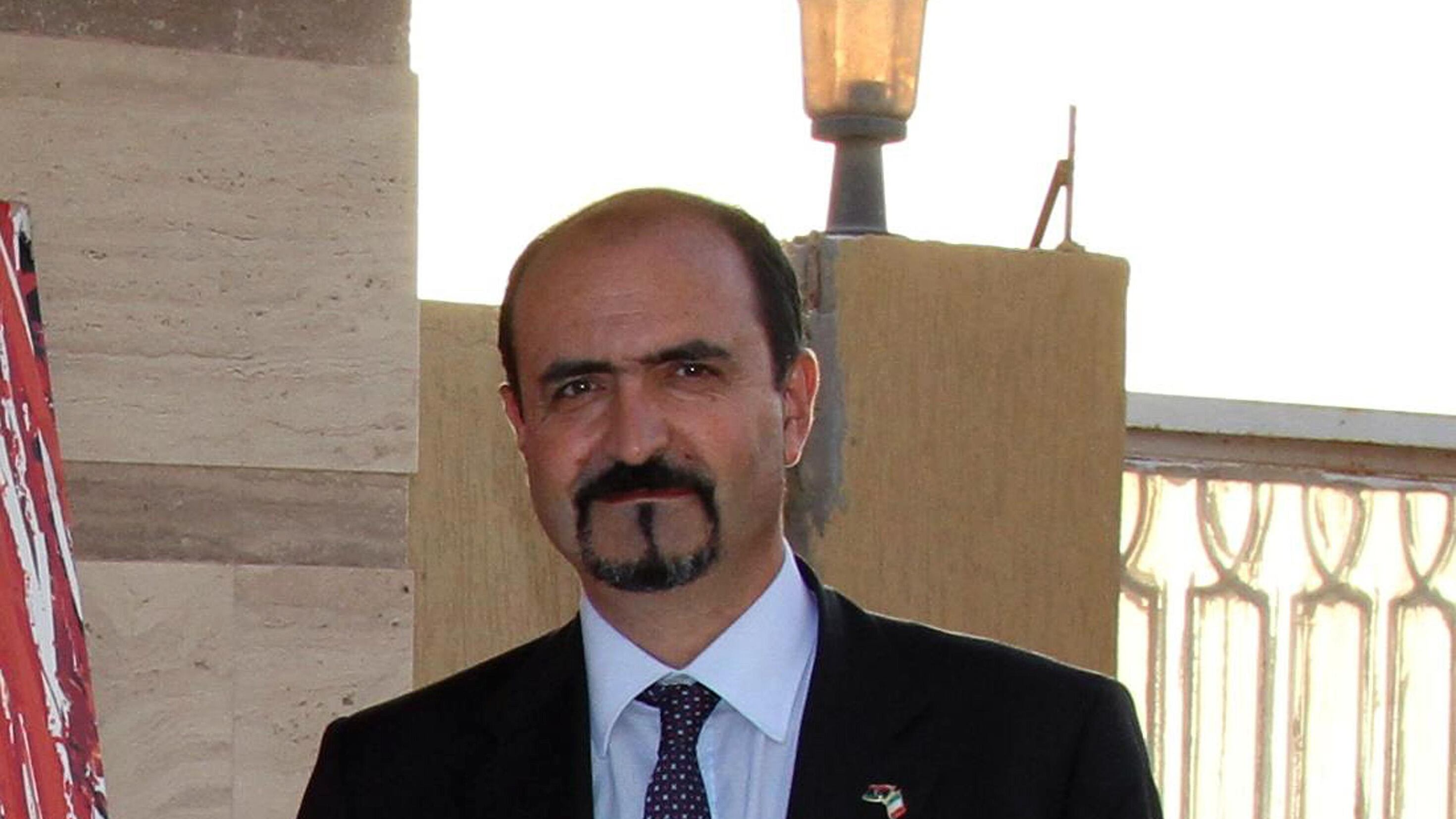 Caos Libia, bruciato l'ambasciatore Perrone. L'Italia pensa a De Santis, più vicino a Haftar