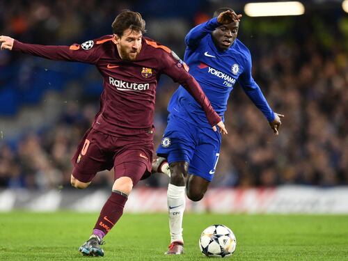 Messi rovina il Willian show. Mani nei capelli per Conte