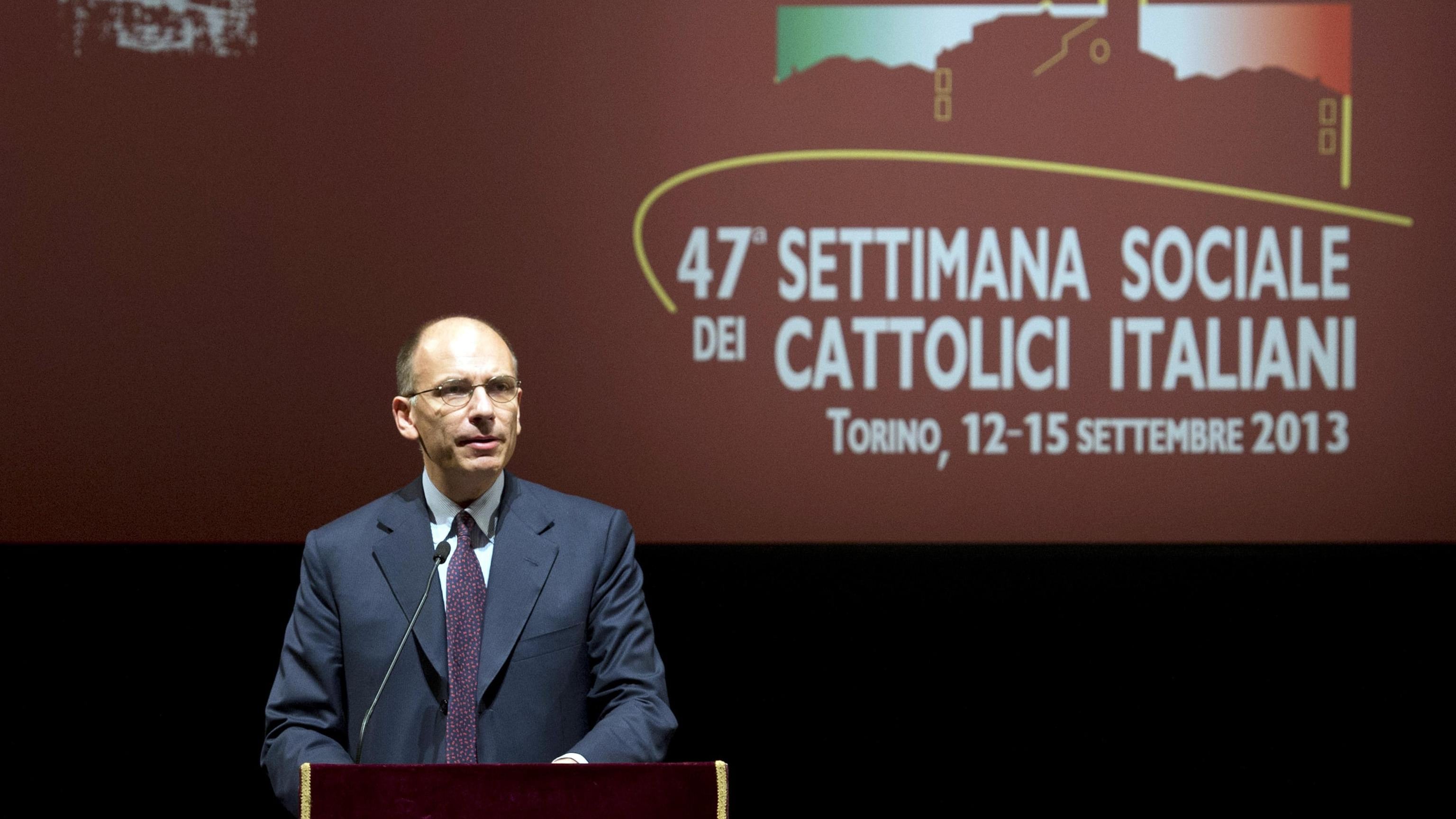 Immigrazione, gaffe di Letta: "Quando andavo a scuola io eravamo tutti bianchi e ariani"