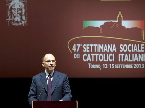 Immigrazione, gaffe di Letta: "Quando andavo a scuola io eravamo tutti bianchi e ariani"