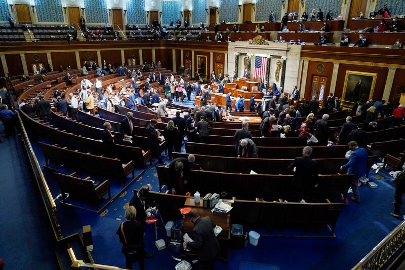 I fan di Trump fanno irruzione al Congresso Usa 6