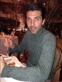 Buffon e D'Amico: la foto del primo bacio 4