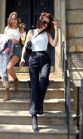 Bella Hadid sexy: la maglia mostra tutto 14