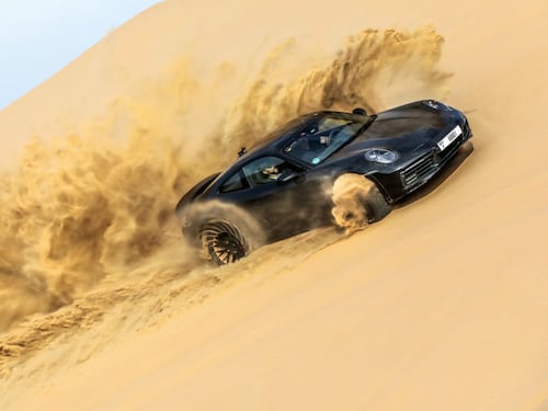 911 Dakar, la sostanza si fonde con la leggenda