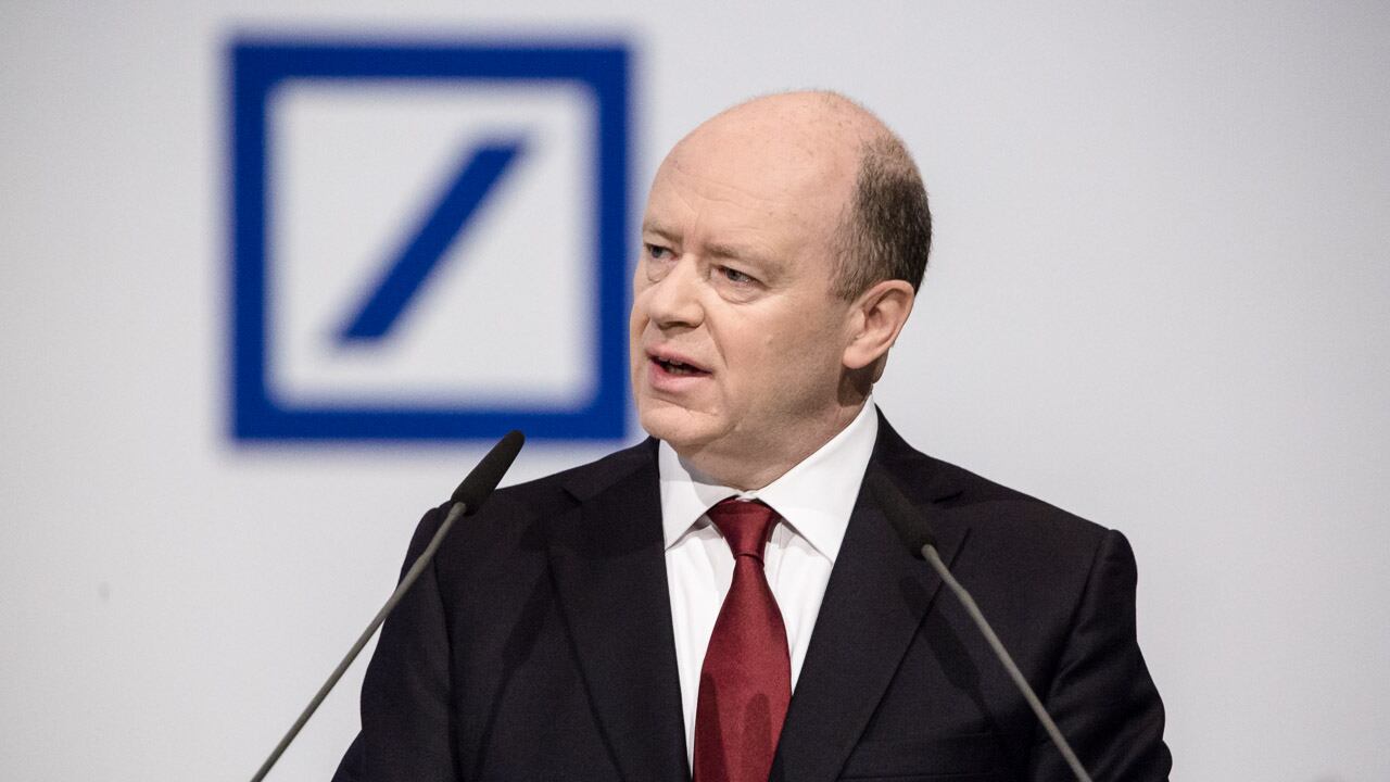 Ora Deutsche Bank fa il ribaltone: via l'ad